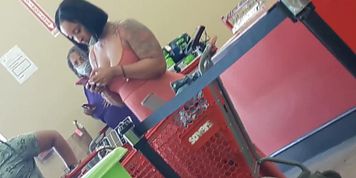 No Bra Ebony Milf With Big Tits In Public