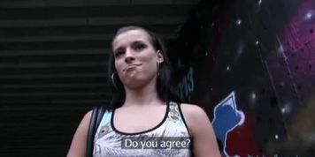 Girl takes strengers cash for sex