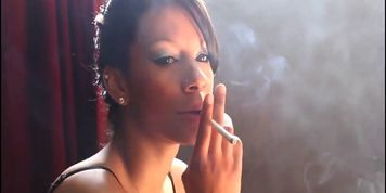The amazing Latina beauty Mariah smoking sexy