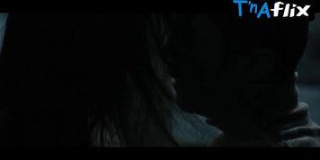 Neslihan Atagul Sexy Scene  in Araf/Somewhere In Between