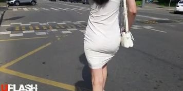 this ass in front...