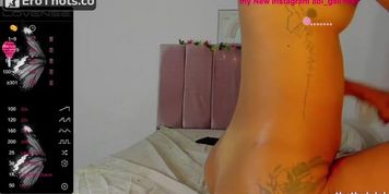 AbilXs Giant Dildo in Ass
