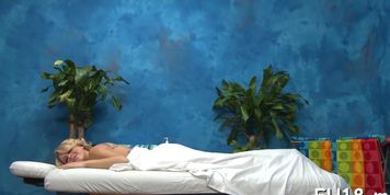 Enticing zoey monroe gets her cuch torn apart