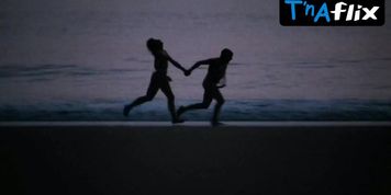 Juliette Binoche Breasts Scene  in Les Amants Du Pont-Neuf (Night time)