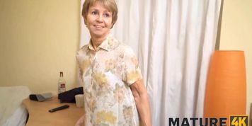 MATURE4K. Stud notices maid and lures mature woman into spontaneous sex