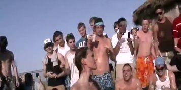 Wet College Girls With Cops Watching