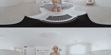 COllege crush VR