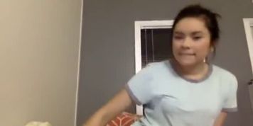 Super Cute Teen Shows Her Pussy On Cam