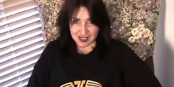 Aunt Judy's - Desire fingers herself
