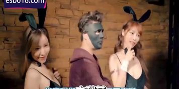 handjob with 2 girl