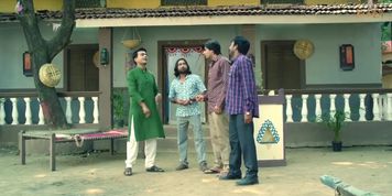 Ek Sath Teen Teen - Hindi