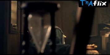 Matilda Anna Ingrid Lutz Sexy Scene  in Medici: Masters Of Florence