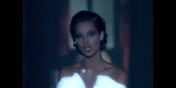 Cindy Crawford Sexy Scene  in Freedom! '90