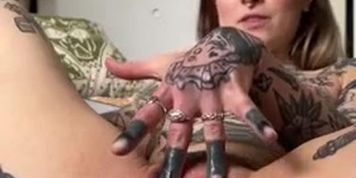 Awlivv squirt