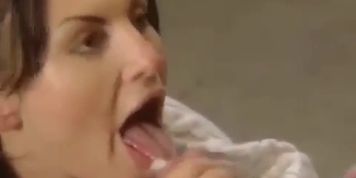 Teeny Exzese (Laura Angel)