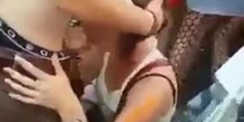 Festival sucker