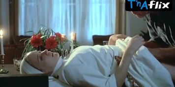 Chloe Sevigny Breasts,  Bush Scene  in 3 Needles