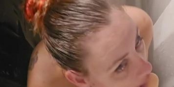 Nyx in the Shower with her Dildos