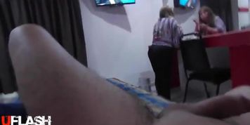 Dickflash to aunt