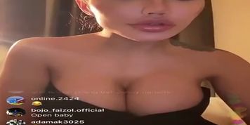 Amberhoney shows tits on Instagram live