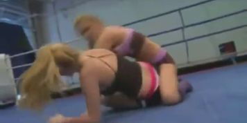 Katalin VS Lily Love (Gilda Roberts)