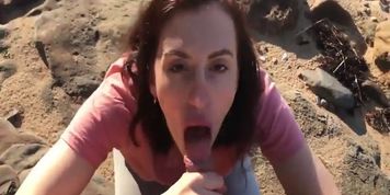 Russian Hot Teen in Leggings Fucked on the Beach and Gets Cum in Mouth