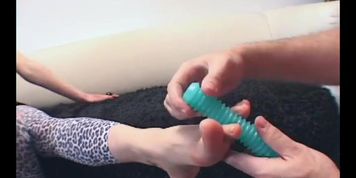 Rosy's tired Feet p4 (Rosy)