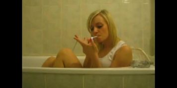 amateur smoking in bathtube