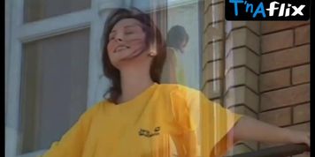 Olga Pogodina Sexy Scene  in Zhenskaya Intuitsiya