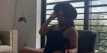 C B hot