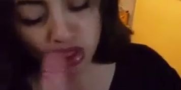 Desi Girl giving good head
