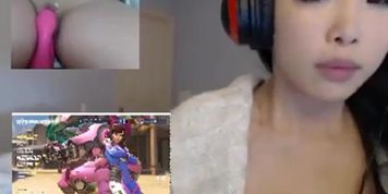 Hot Gamer Girl (GamerGirl)