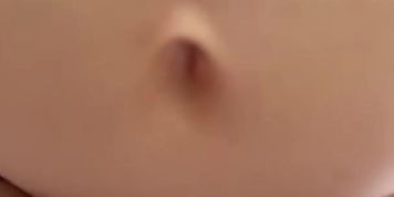 Puta chiquita y gritona la cogen bien rico en posici&oacute;n de misionero y la llenan de leche SEXO CASERO (ANGELA WHITE, Your Priya)