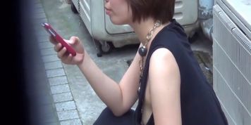 VOYEUR JAPAN TV - Braless asians outdoors get nipples perved on