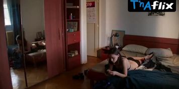 Ioana Bugarin Sexy Scene  in Mia Isi Rateaza Razbunarea