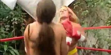 Francesca vs Goldie (Francesca Le, Goldie Blair, Goldie Star)