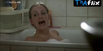 Karoline Teska Sexy Scene  in Ein Teil Von Mir