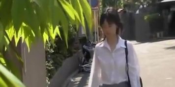 Sharking of a sexy Japanese chick in a white shirt