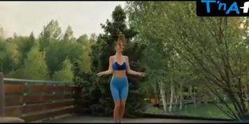 Unknown Breasts Scene  in Razreshite Obratitsya