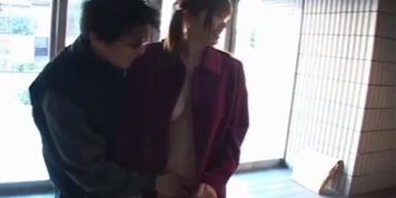 Busty Japanese whore Anri Fujimoto gives a blowjob
