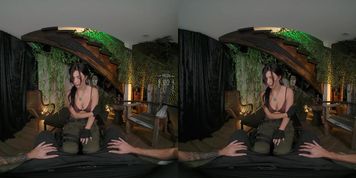 Asteria Jade As Lara Croft Needs Intimate Care, It's Finally Make A Move