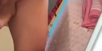Luiza Ariel cums in red dress