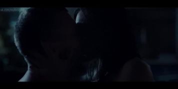JULIE CHRISTIANSEN MENS VI LEVER SEX SCENE