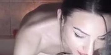 R0se in tub