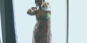 leila strip dance