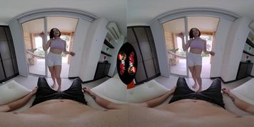 Latina Short Hair VR