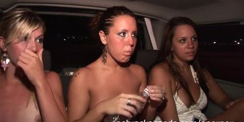 Triple Kiss Naked Girls In The Backseat Of My Car While I Drive Around Tampa