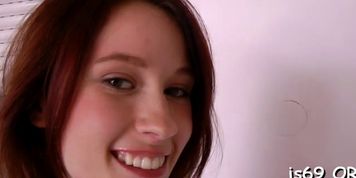 Kinky  minny gets filled up to an edge