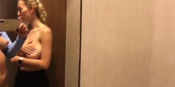 Two horny amateur girls playing with pussyw5skyylx