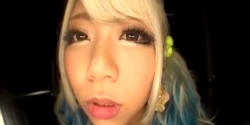 Japanese glass kiss